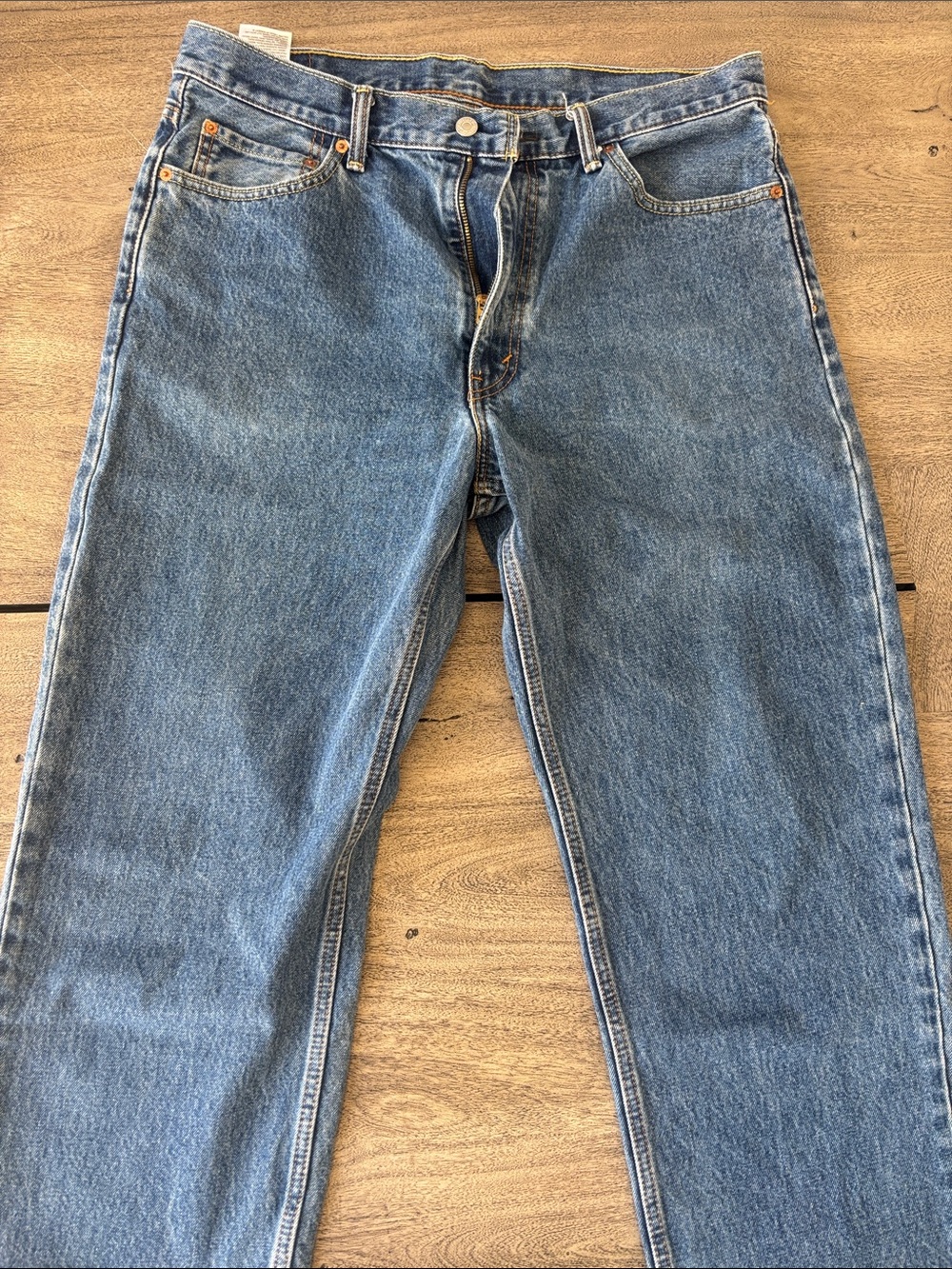 Levi's 550 Men's Jeans in Medium Blue